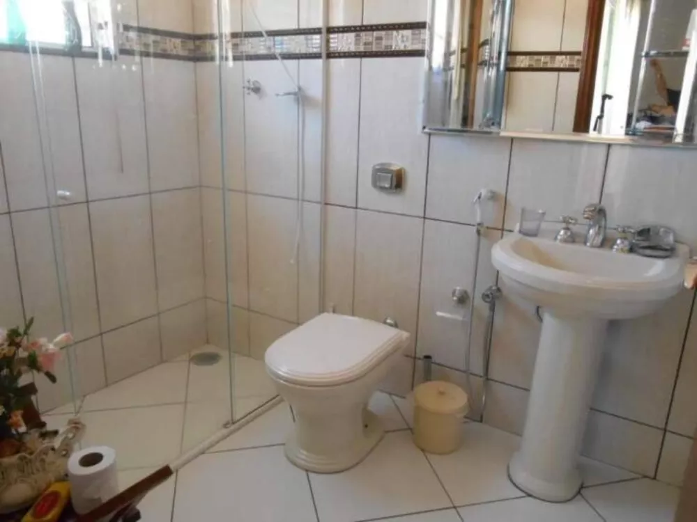 Sobrado à venda com 3 quartos, 240m² - Foto 4