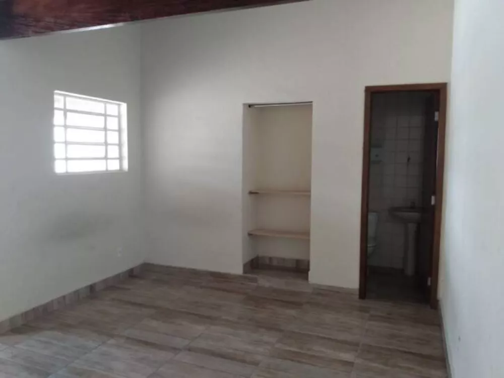 Casa à venda com 1 quarto, 150m² - Foto 1