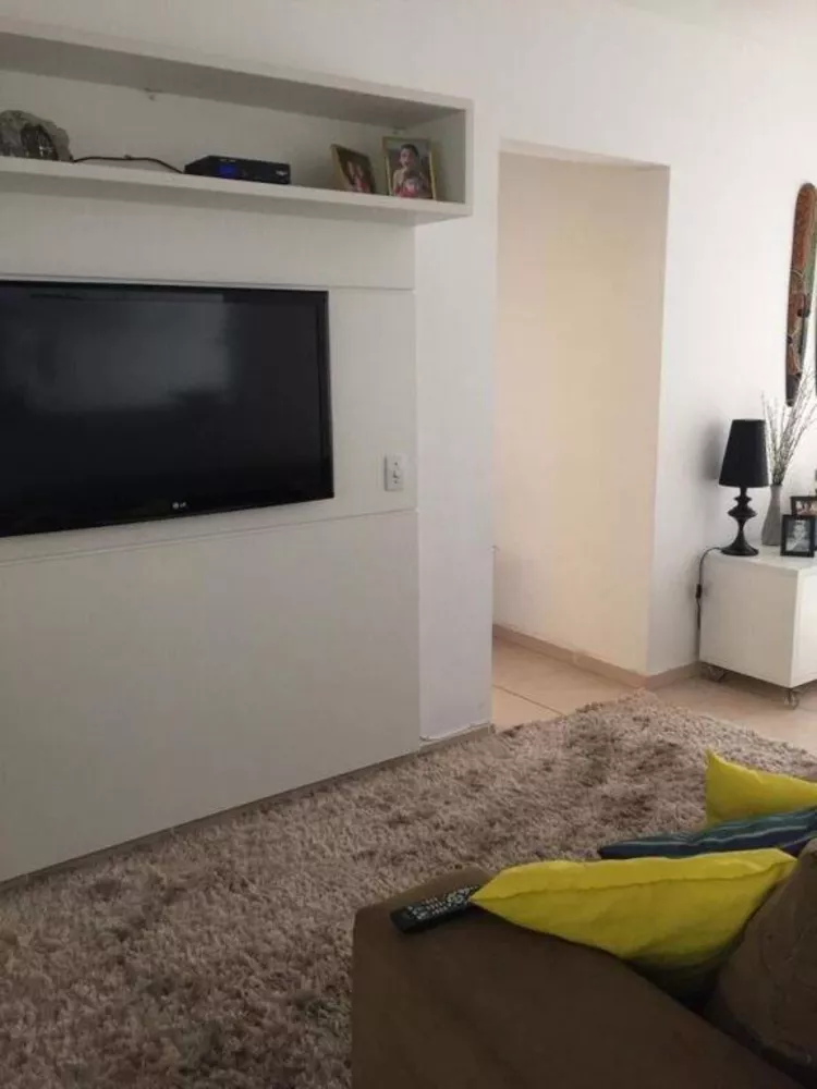 Apartamento à venda com 3 quartos, 63m² - Foto 3