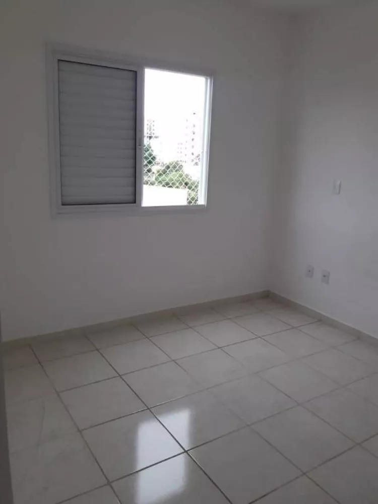 Apartamento à venda com 2 quartos, 64m² - Foto 6