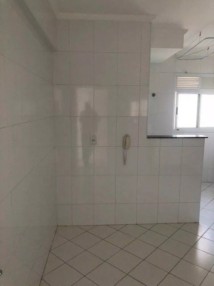 Apartamento à venda com 3 quartos, 100m² - Foto 3