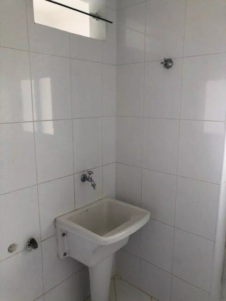 Apartamento à venda com 3 quartos, 100m² - Foto 8