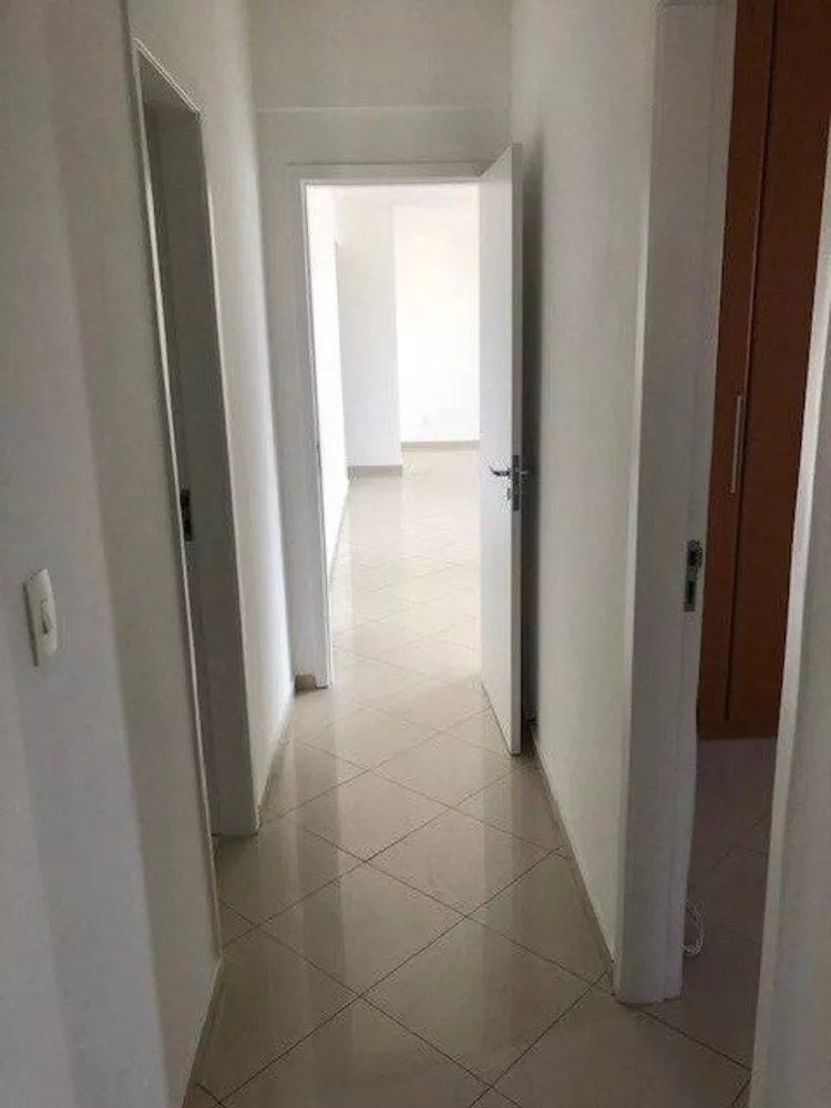 Apartamento à venda com 3 quartos, 100m² - Foto 4