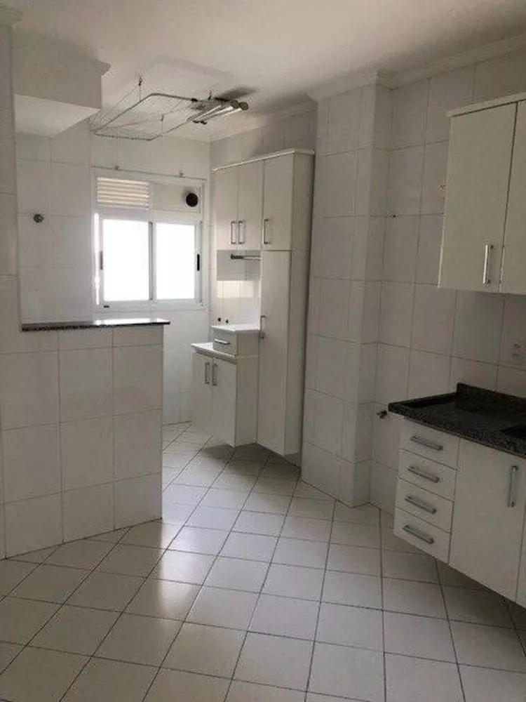 Apartamento à venda com 3 quartos, 100m² - Foto 5