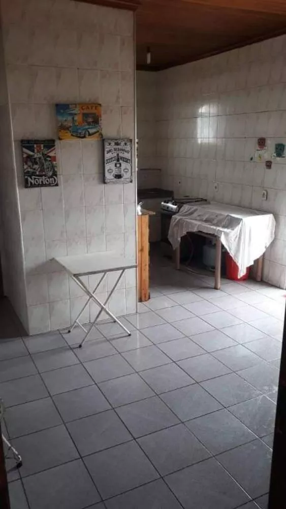 Sobrado à venda com 3 quartos, 250m² - Foto 4