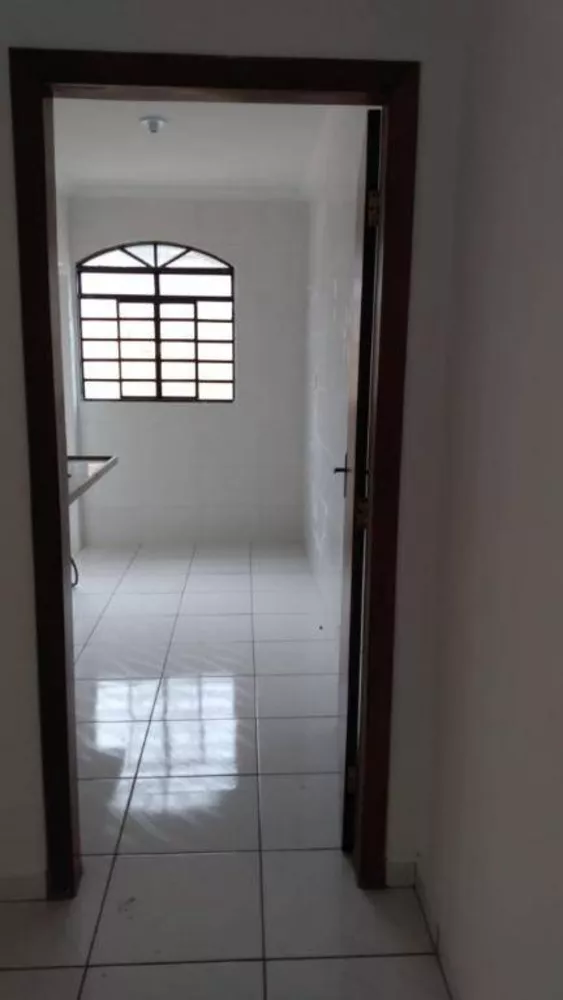 Apartamento à venda e aluguel com 2 quartos, 80m² - Foto 3