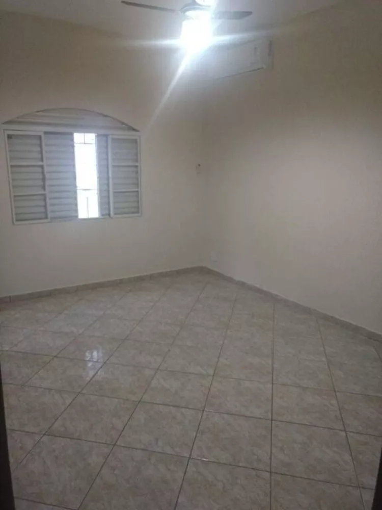 Casa à venda com 3 quartos, 195m² - Foto 5