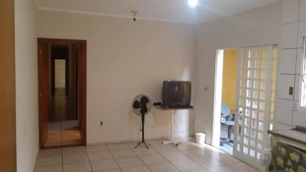 Casa à venda com 3 quartos, 360m² - Foto 13