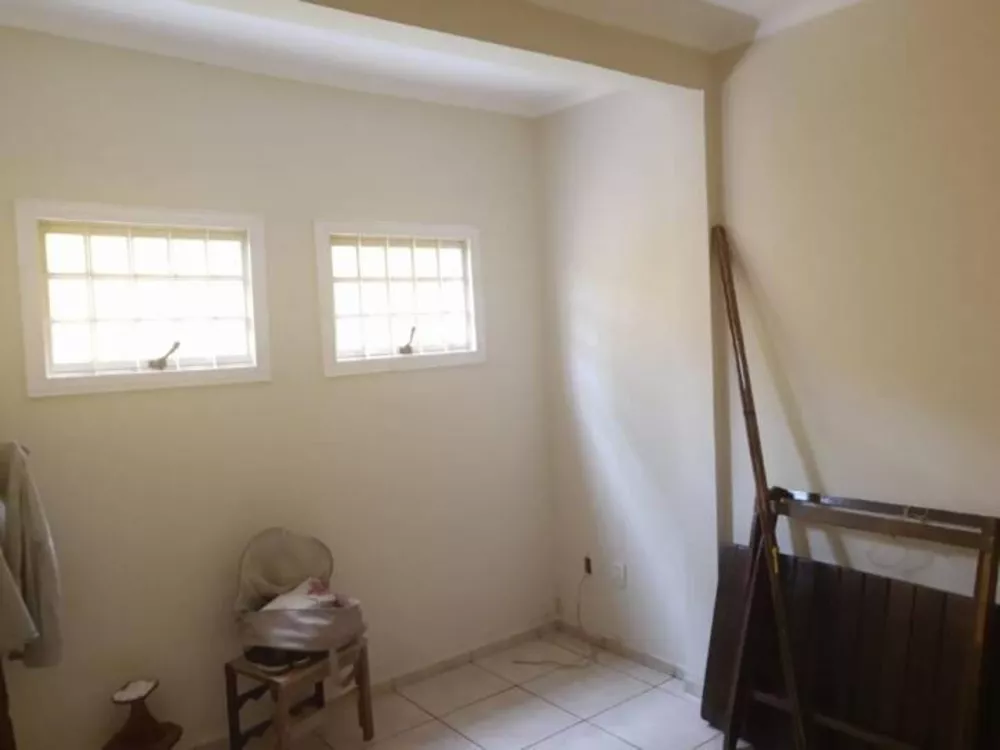 Casa à venda com 3 quartos, 360m² - Foto 8