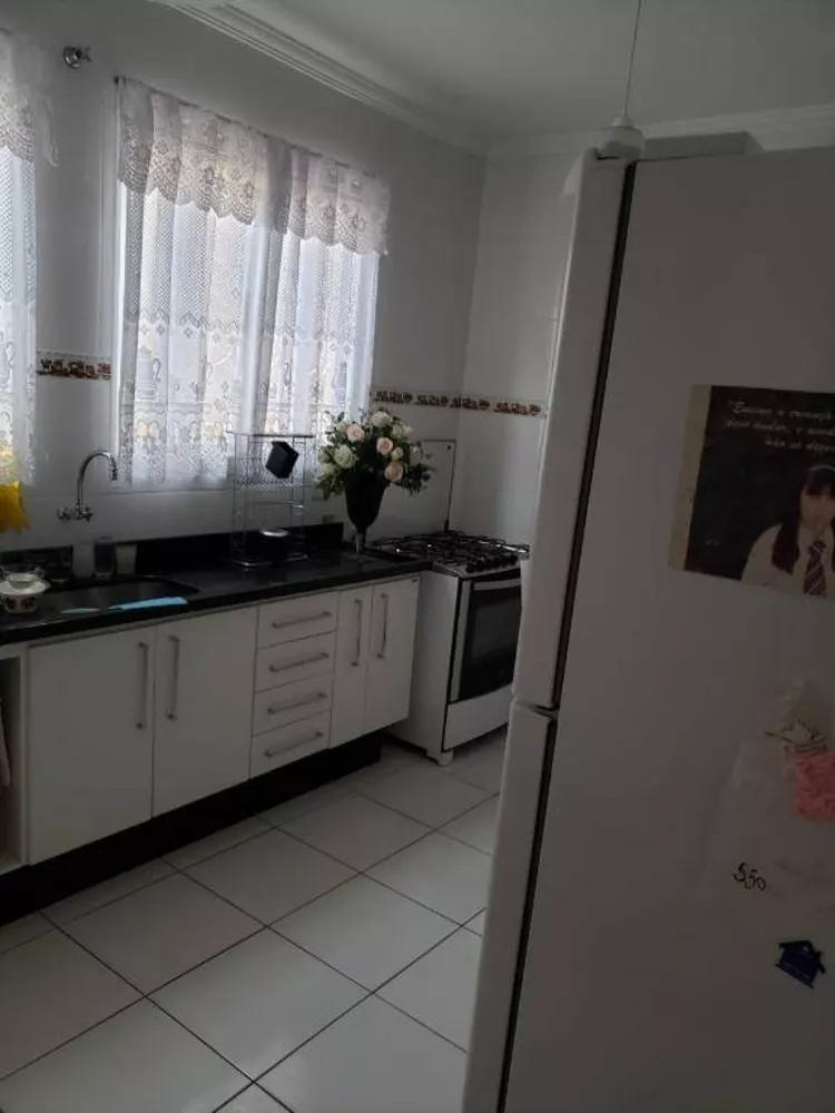 Casa à venda com 3 quartos, 230m² - Foto 12