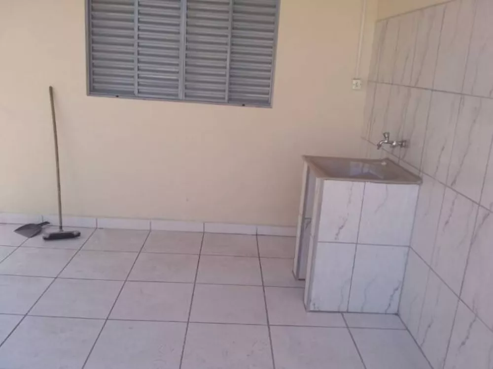 Casa à venda com 2 quartos, 130m² - Foto 6