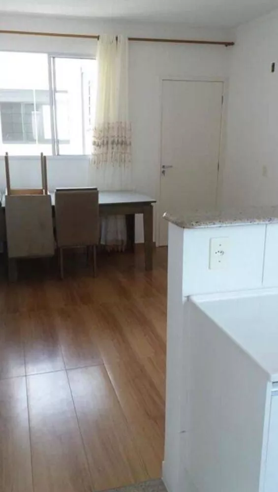 Apartamento à venda com 2 quartos, 45m² - Foto 2