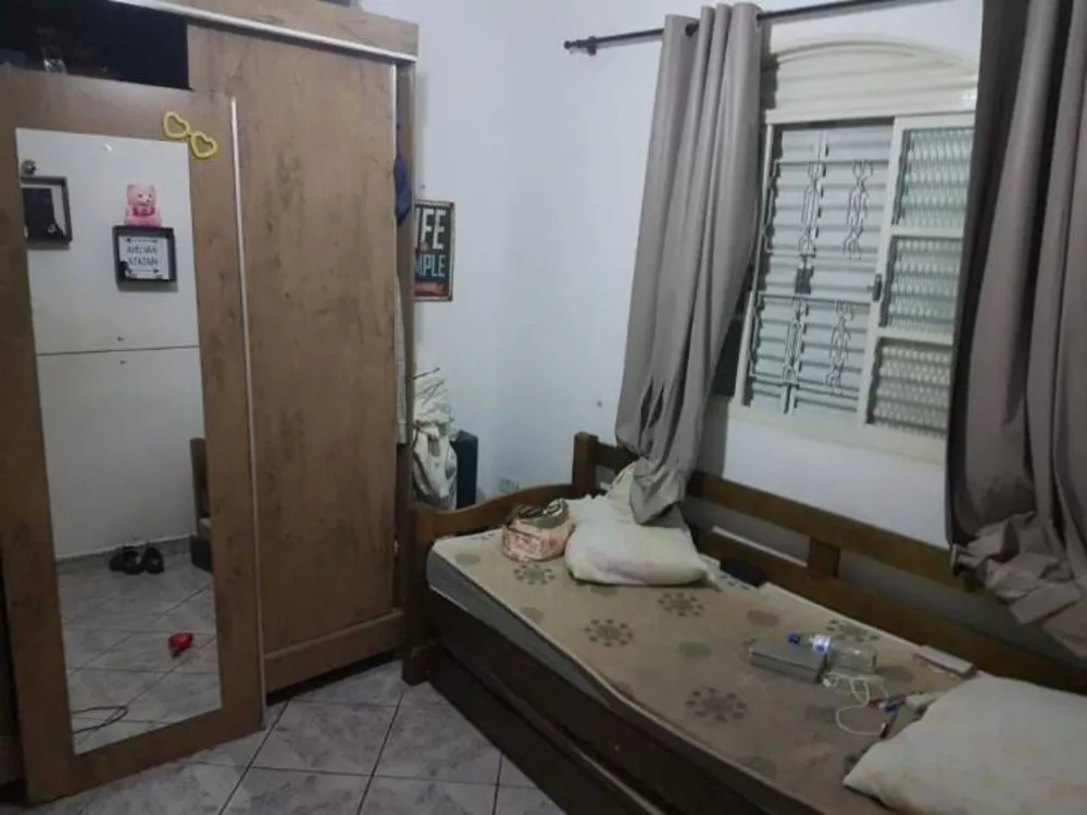 Casa à venda com 3 quartos, 150m² - Foto 2