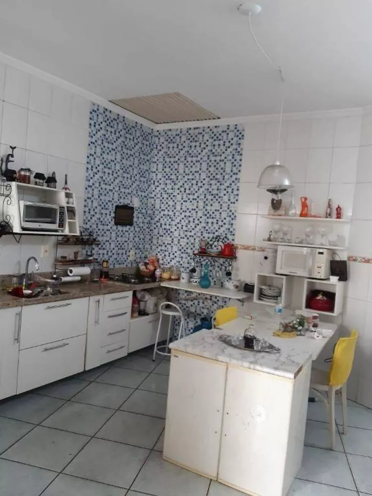 Casa à venda com 3 quartos, 160m² - Foto 3