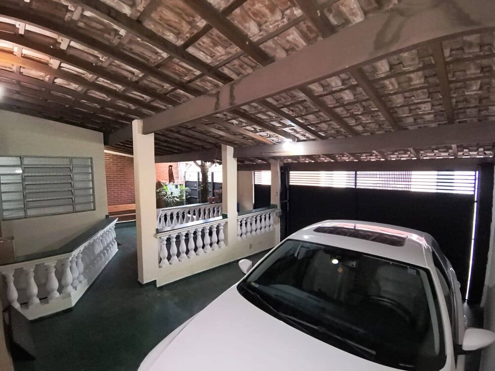 Casa para alugar com 4 quartos, 200m² - Foto 4