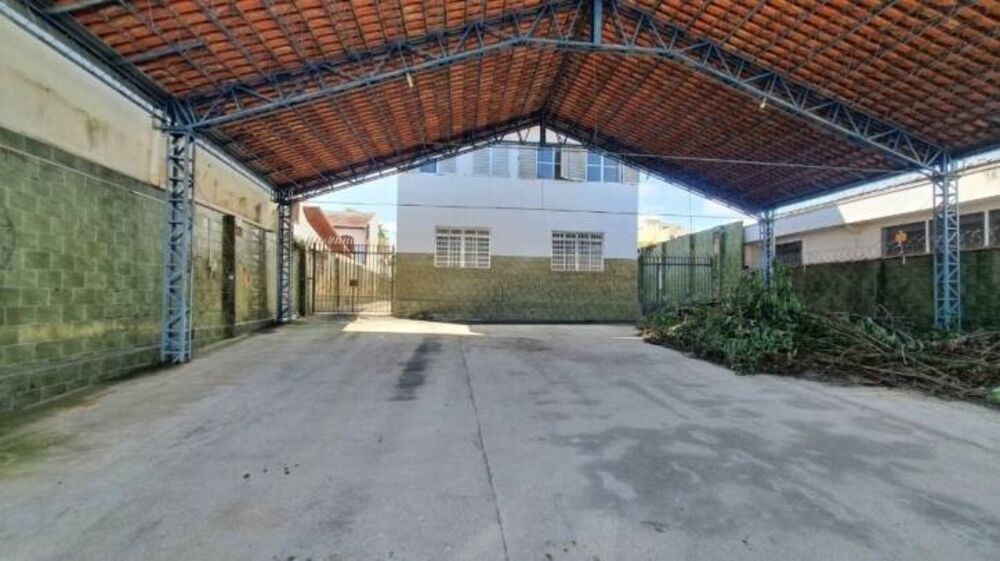 Sobrado à venda e aluguel com 2 quartos, 813m² - Foto 1