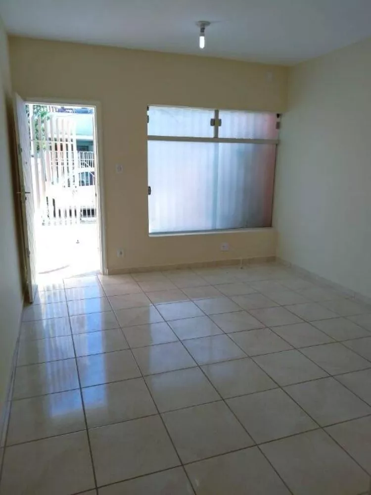 Sobrado à venda com 3 quartos, 95m² - Foto 1