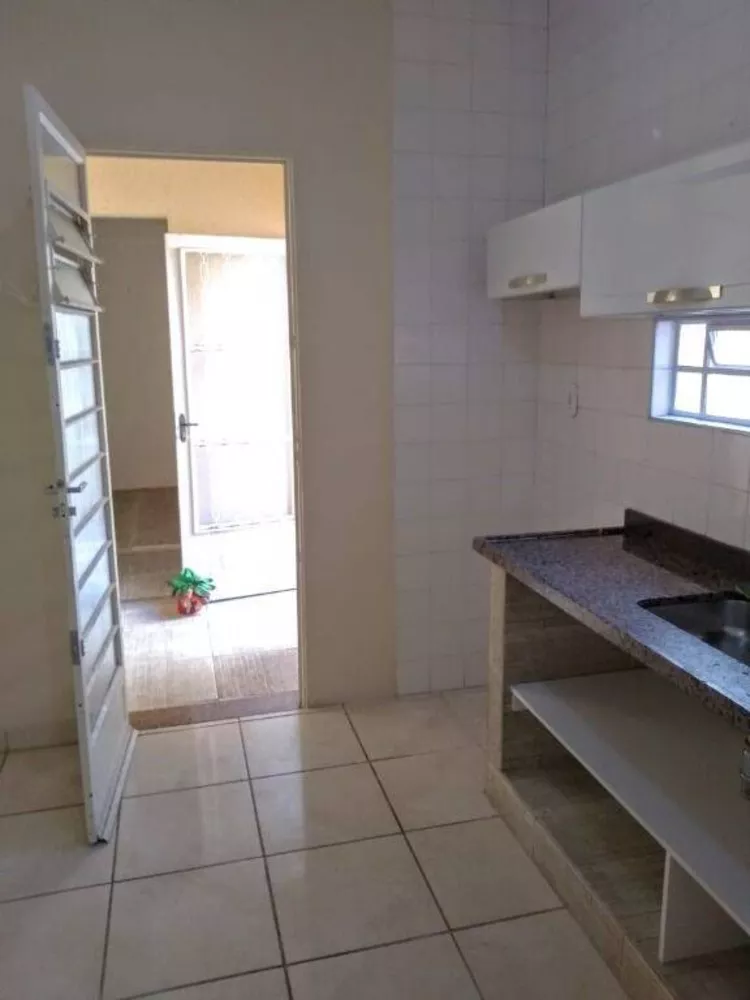 Sobrado à venda com 3 quartos, 95m² - Foto 3