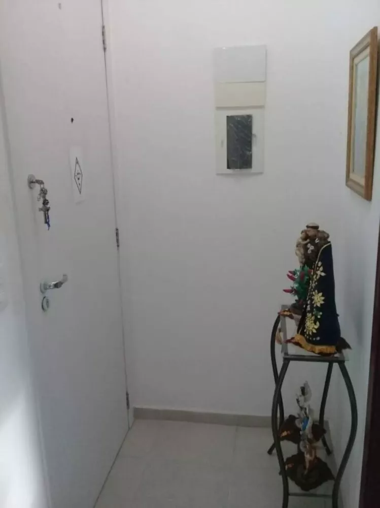 Apartamento à venda com 2 quartos, 64m² - Foto 11