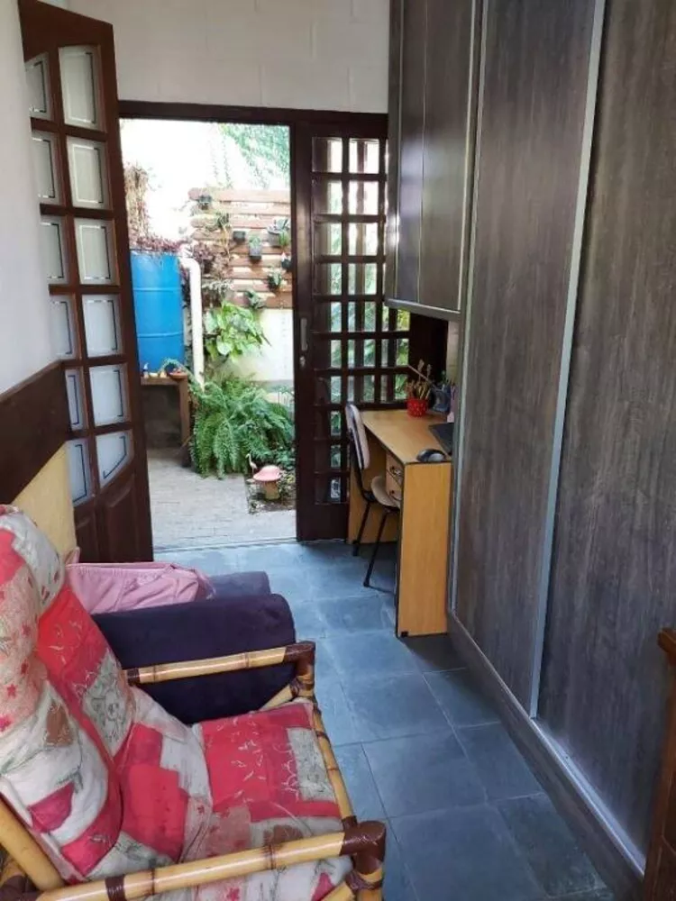 Casa à venda com 3 quartos, 190m² - Foto 10