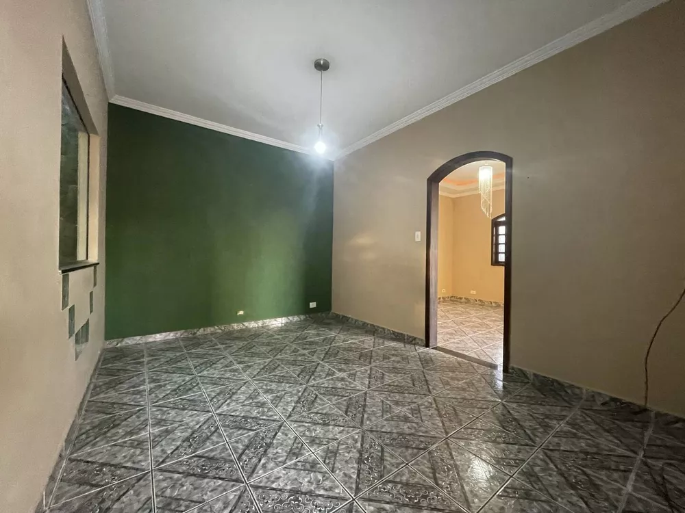 Casa à venda com 3 quartos, 250m² - Foto 3