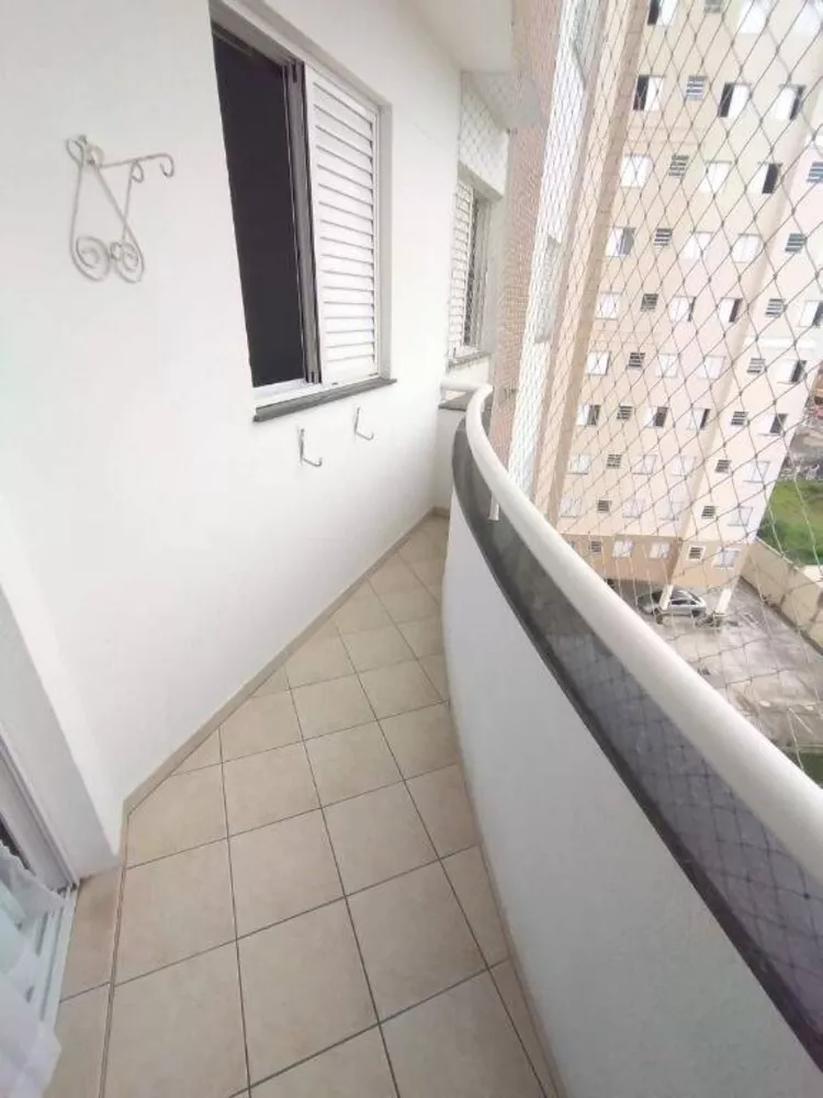 Apartamento à venda com 3 quartos, 77m² - Foto 7