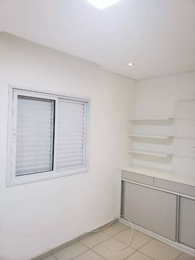 Apartamento à venda com 2 quartos, 75m² - Foto 11