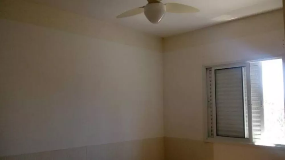 Apartamento à venda com 2 quartos, 67m² - Foto 2