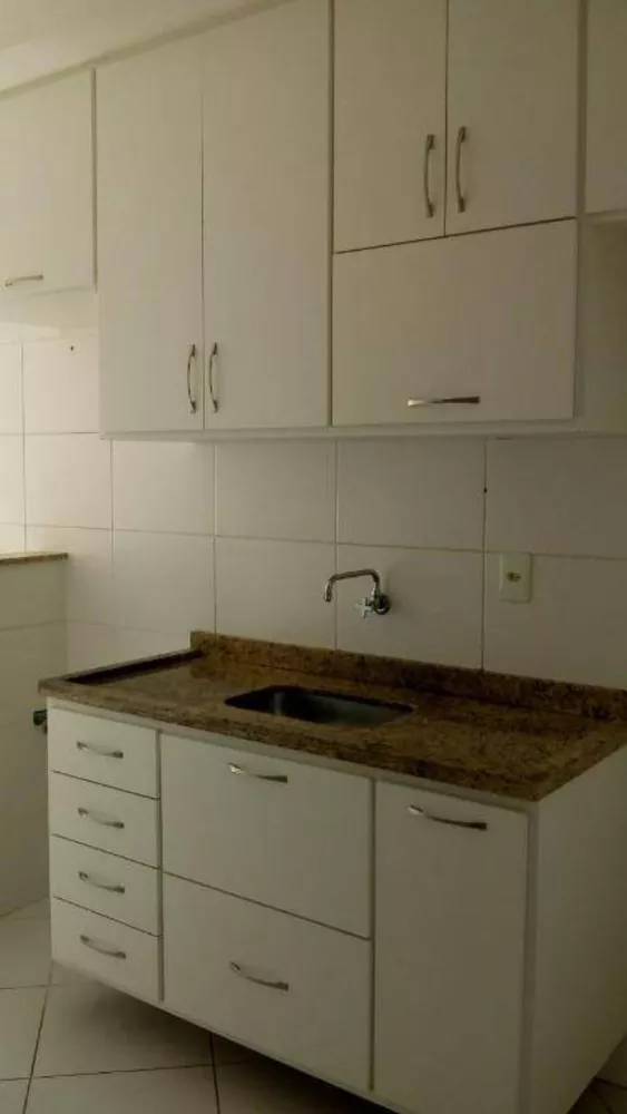 Apartamento à venda com 2 quartos, 67m² - Foto 3