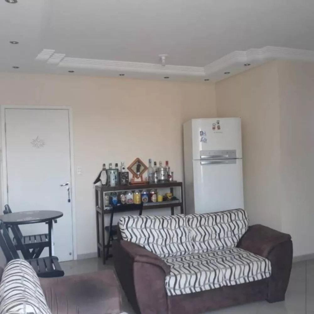 Apartamento à venda com 3 quartos, 97m² - Foto 2