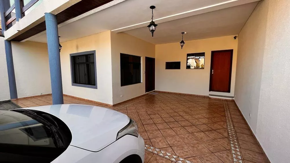 Sobrado à venda com 3 quartos, 333m² - Foto 2