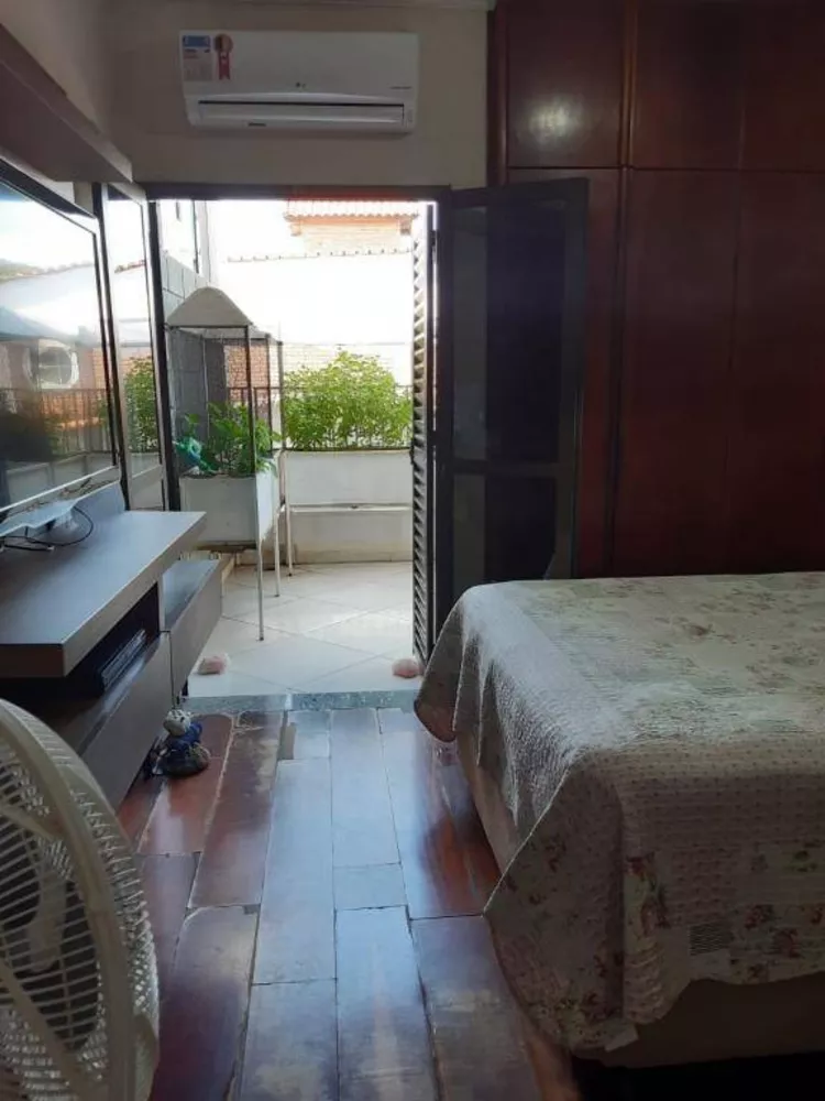 Casa à venda com 3 quartos, 495m² - Foto 7