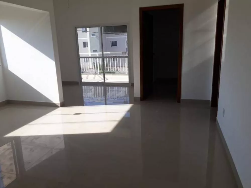 Apartamento à venda com 2 quartos, 87m² - Foto 2