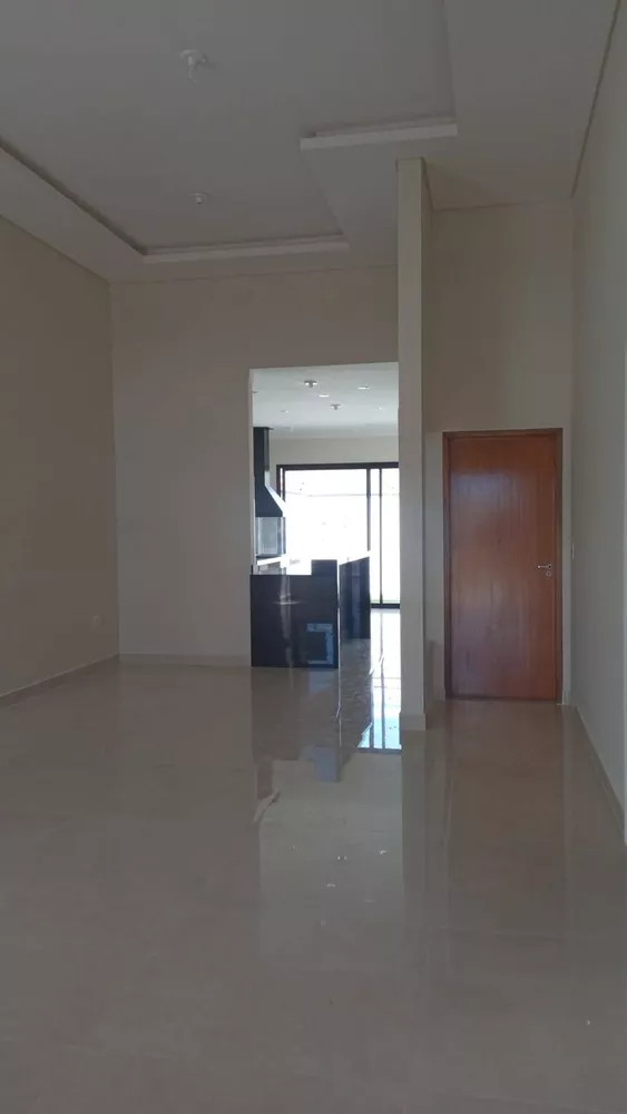 Casa à venda com 3 quartos, 154m² - Foto 3