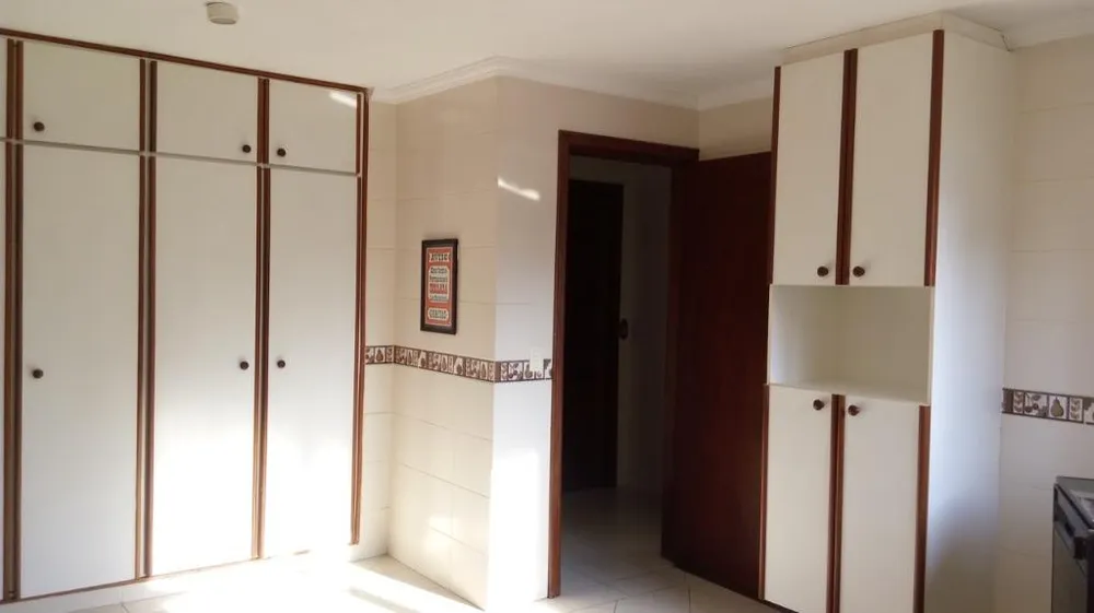 Apartamento, 4 quartos, 223 m² - Foto 2