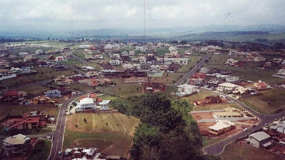 Loteamento e Condomínio, 1000 m² - Foto 1