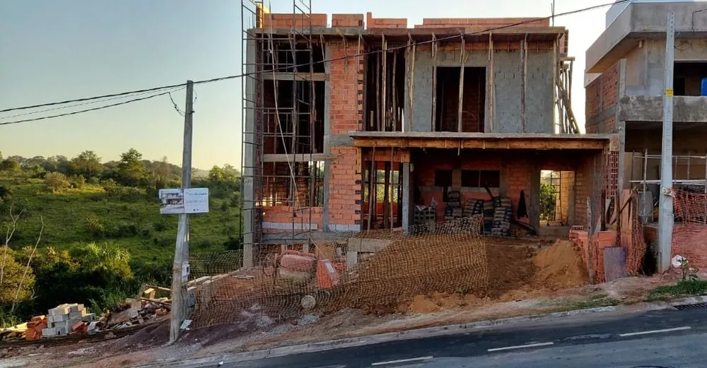Casa, 3 quartos, 245 m² - Foto 2