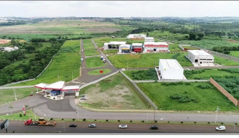 Loteamento e Condomínio, 1200 m² - Foto 1