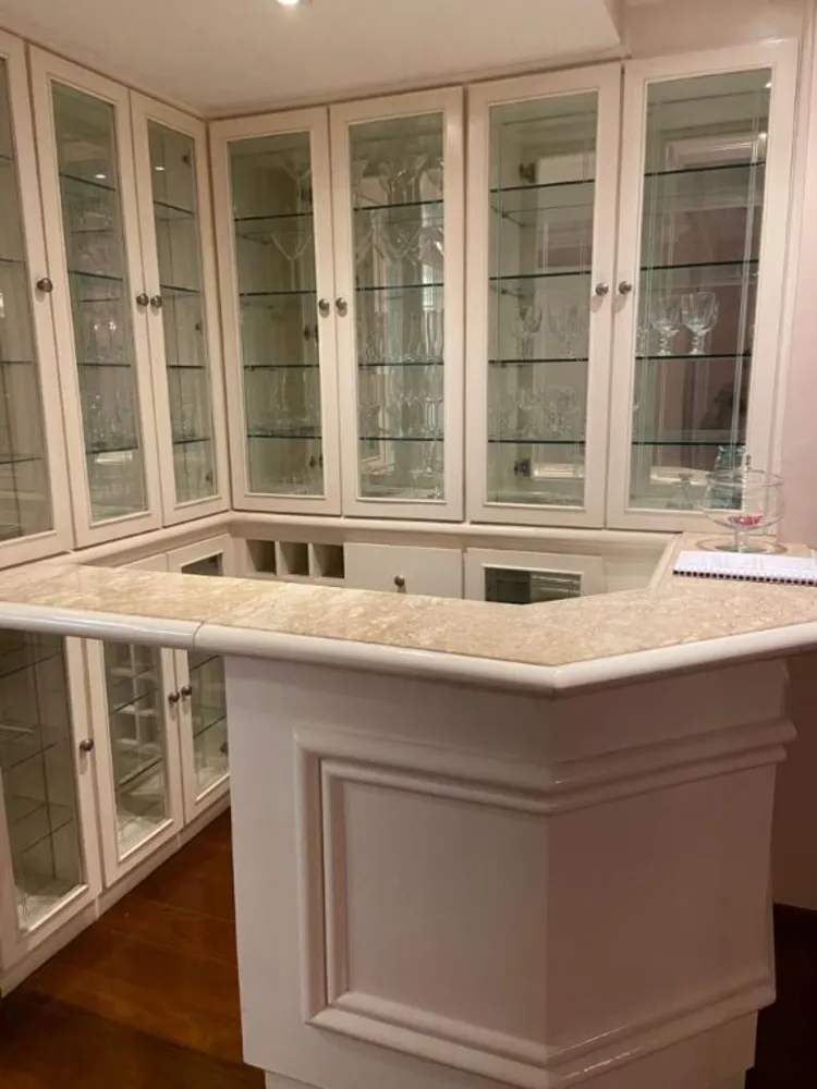 Apartamento, 3 quartos, 220 m² - Foto 2