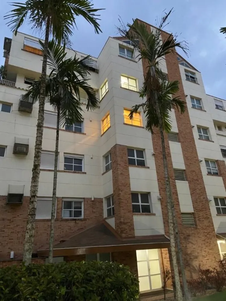 Apartamento, 3 quartos, 220 m² - Foto 1