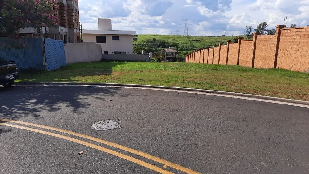 Loteamento e Condomínio, 611 m² - Foto 1