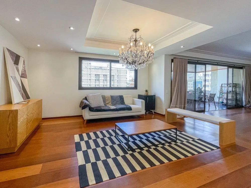 Apartamento, 3 quartos, 330 m² - Foto 1
