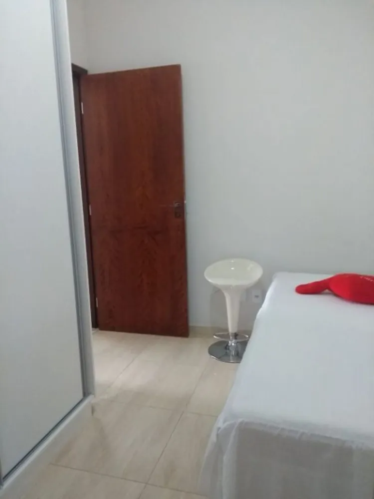 Casa, 3 quartos, 131 m² - Foto 2