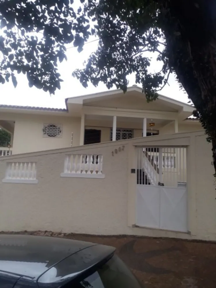 Casa, 3 quartos, 380 m² - Foto 1