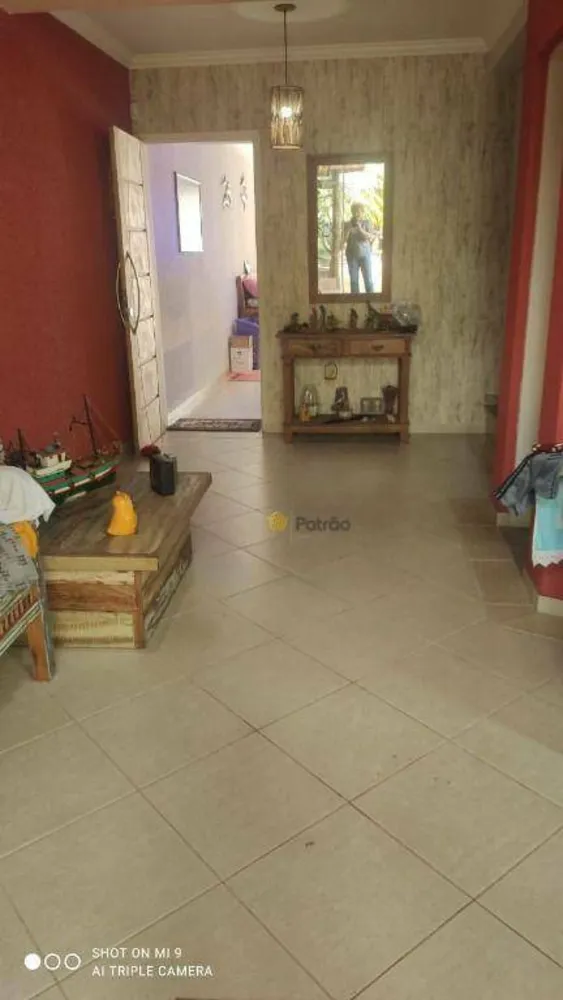Casa, 3 quartos, 237 m² - Foto 4