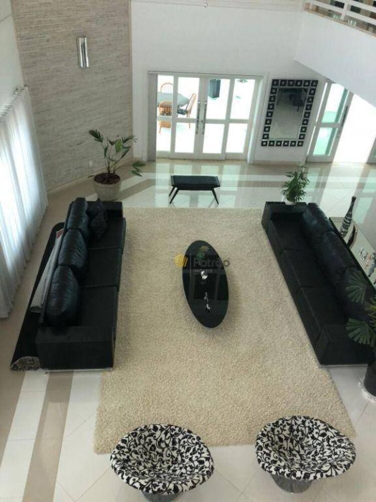 Casa, 6 quartos, 944 m² - Foto 1