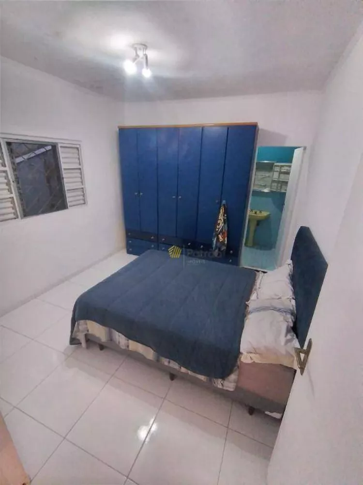 Casa à venda com 3 quartos, 233m² - Foto 3