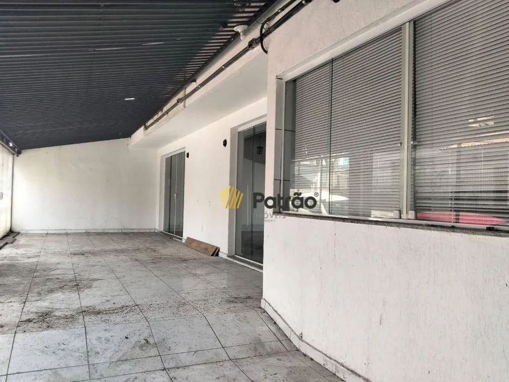 Sobrado, 3 quartos, 186 m² - Foto 2