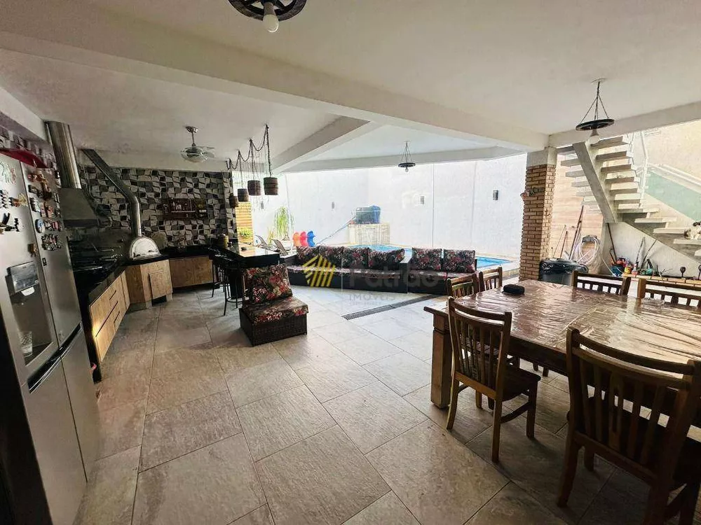 Sobrado, 3 quartos, 226 m² - Foto 9