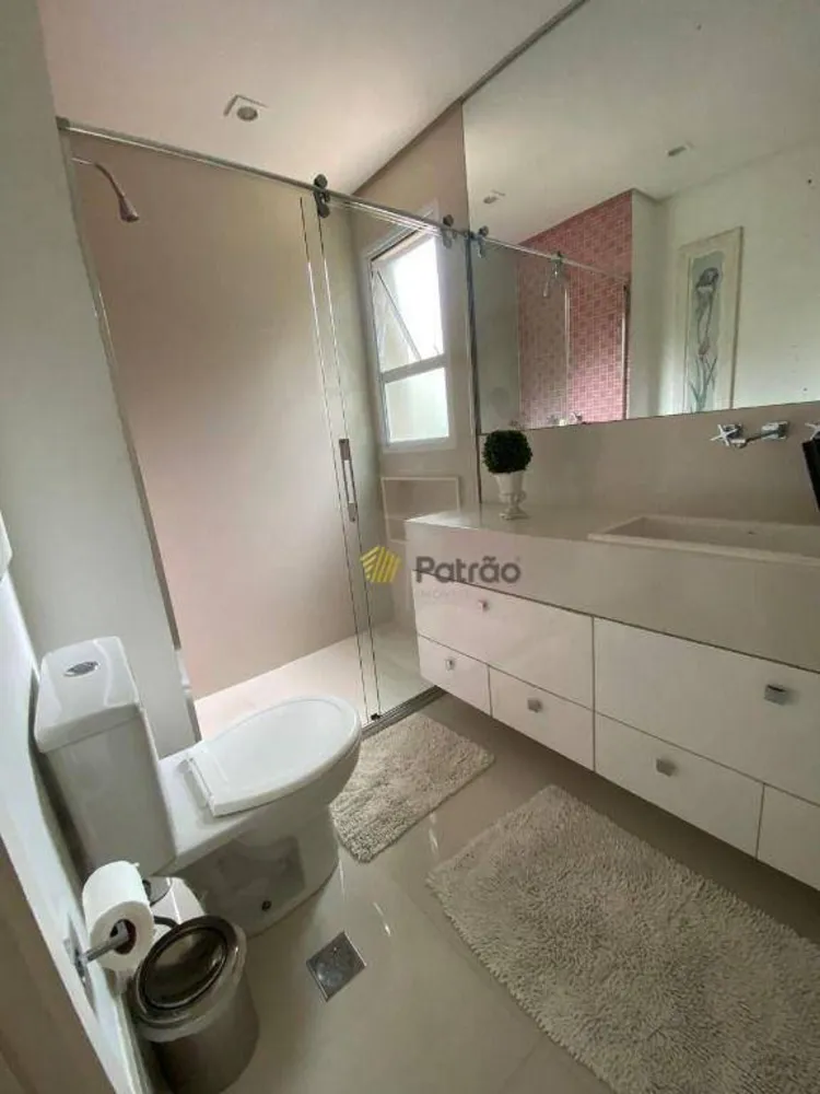 Apartamento, 3 quartos, 242 m² - Foto 8
